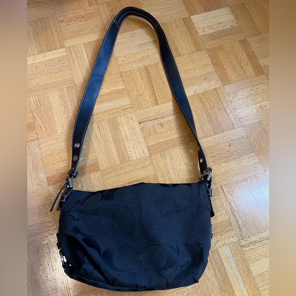 black y2k early 2000s Vintage coach shoulder bag